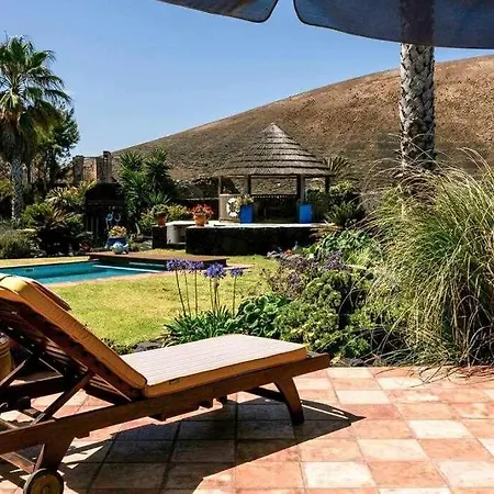 Villa Malvasia In The Heart Of Lanzarote * Masdache