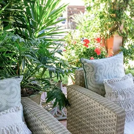 Villa Malvasia In The Heart Of Lanzarote بيت للعطل